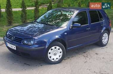Хэтчбек Volkswagen Golf 2003 в Львове