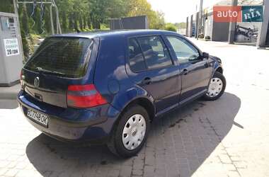 Хэтчбек Volkswagen Golf 2003 в 