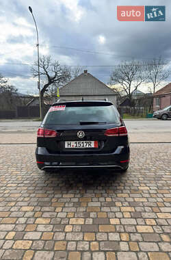 Універсал Volkswagen Golf 2020 в 