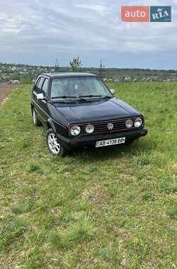 Хэтчбек Volkswagen Golf 1990 в Томашполе