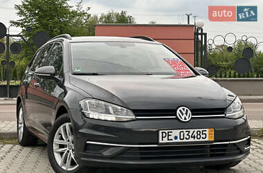 Універсал Volkswagen Golf 2020 в 
