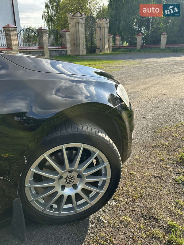 Універсал Volkswagen Golf 2016 в Вінниці