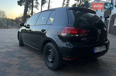 Хэтчбек Volkswagen Golf 2011 в 