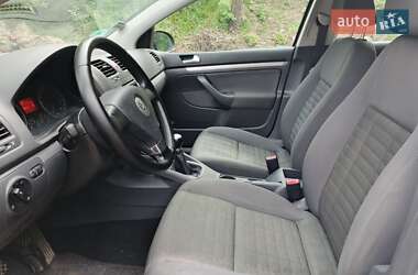 Хетчбек Volkswagen Golf 2007 в 