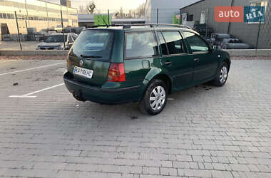 Універсал Volkswagen Golf 2000 в 