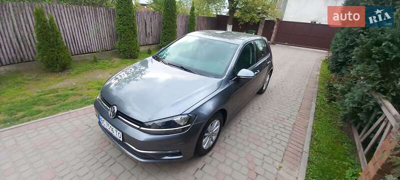 Хэтчбек Volkswagen Golf 2019 в Львове