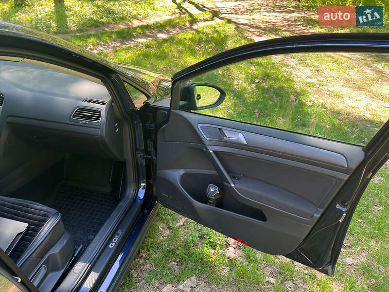 Хетчбек Volkswagen Golf 2013 в Мурованих Курилівцях