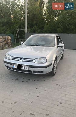 Хэтчбек Volkswagen Golf 1998 в 