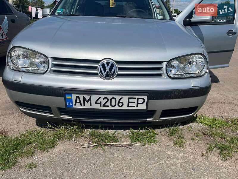 Volkswagen Golf 2001