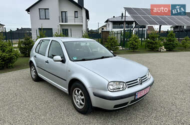 Хэтчбек Volkswagen Golf 2001 в Тернополе