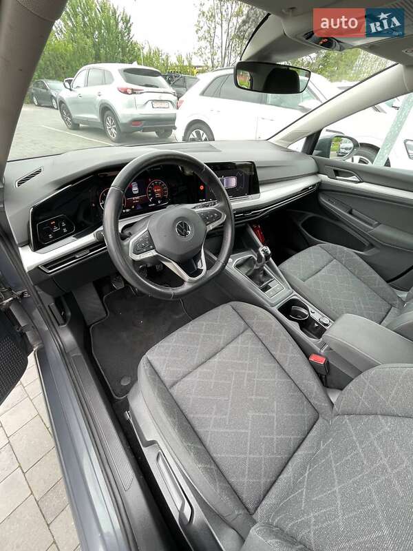 Хетчбек Volkswagen Golf 2020 в Львові