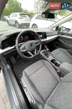 Хэтчбек Volkswagen Golf 2020 в 