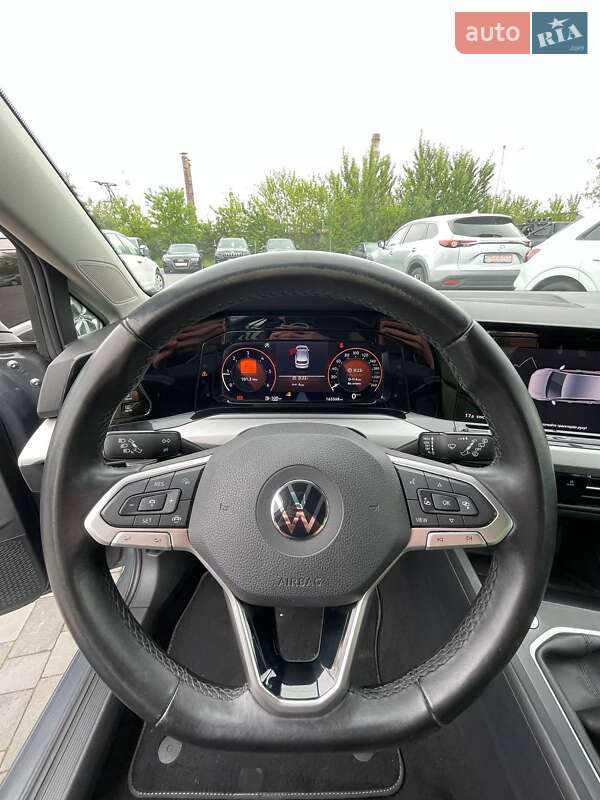 Хетчбек Volkswagen Golf 2020 в Львові