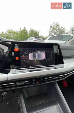 Хэтчбек Volkswagen Golf 2020 в 