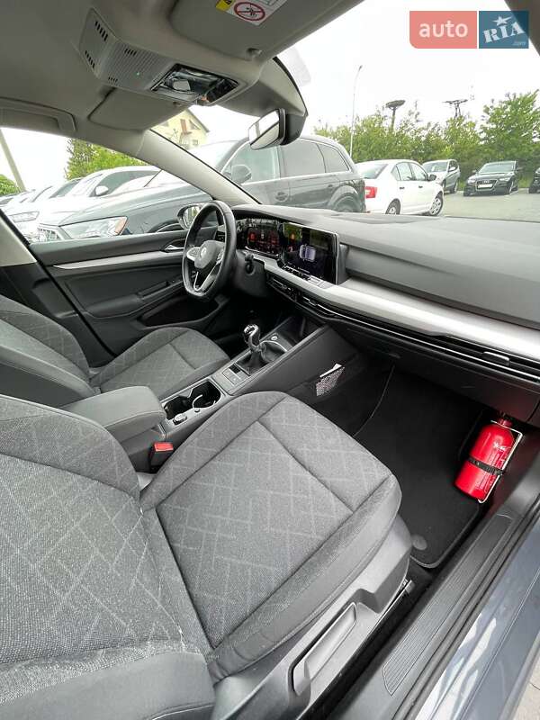 Хетчбек Volkswagen Golf 2020 в Львові
