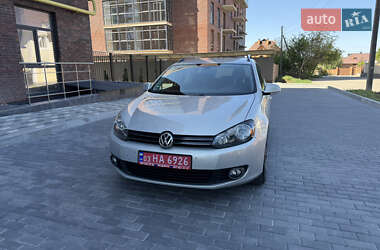 Універсал Volkswagen Golf 2010 в 