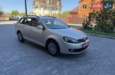 Універсал Volkswagen Golf 2010 в 