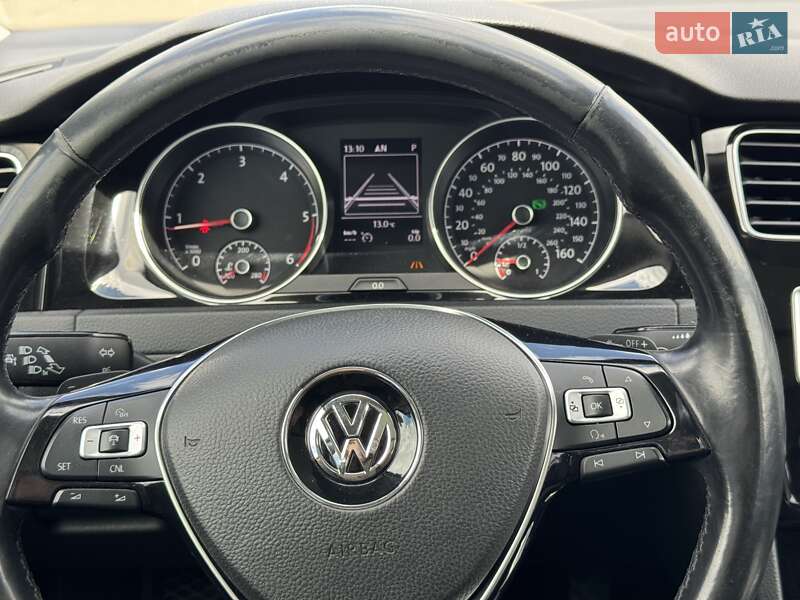 Універсал Volkswagen Golf 2015 в Києві