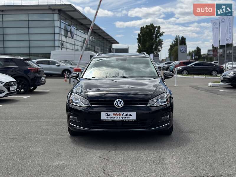 Універсал Volkswagen Golf 2015 в Києві