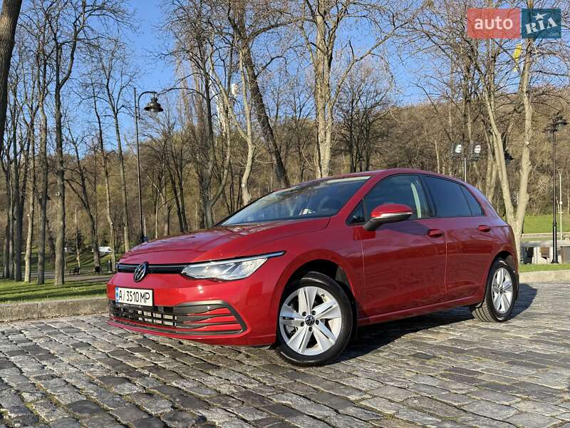 Хэтчбек Volkswagen Golf 2021 в Киеве