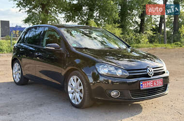 Хэтчбек Volkswagen Golf 2009 в 