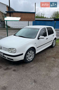 Хэтчбек Volkswagen Golf 2001 в Виннице