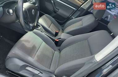 Хэтчбек Volkswagen Golf 2007 в 