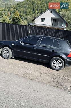 Хэтчбек Volkswagen Golf 2000 в Тячеве