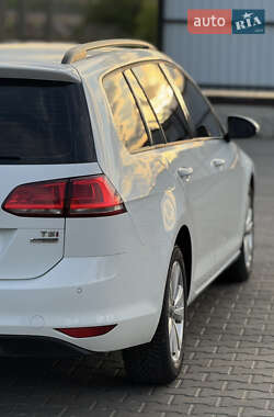 Універсал Volkswagen Golf 2014 в 