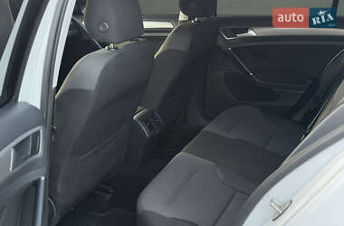 Універсал Volkswagen Golf 2014 в 