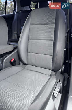 Хетчбек Volkswagen Golf 2010 в 
