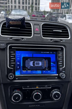 Хетчбек Volkswagen Golf 2010 в 