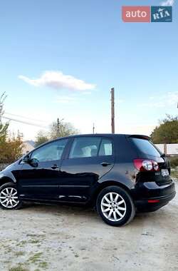 Хетчбек Volkswagen Golf 2004 в 