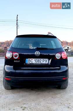 Хетчбек Volkswagen Golf 2004 в 