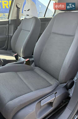 Хетчбек Volkswagen Golf 2007 в 