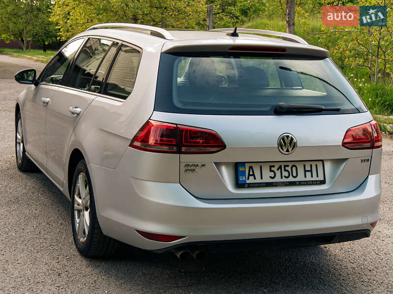Універсал Volkswagen Golf 2015 в Києві