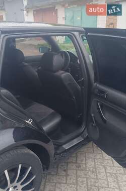 Хэтчбек Volkswagen Golf 1998 в 