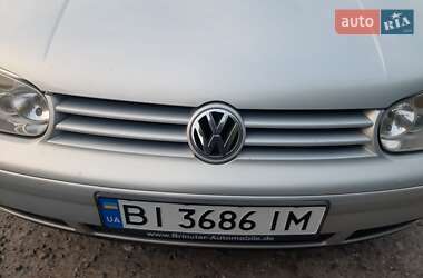 Хэтчбек Volkswagen Golf 1998 в 