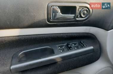 Хэтчбек Volkswagen Golf 1998 в 