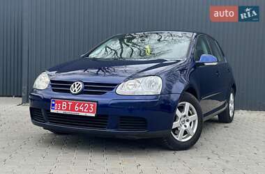 Хэтчбек Volkswagen Golf 2006 в 