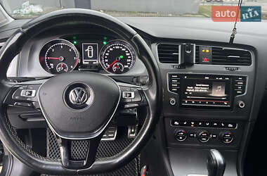 Универсал Volkswagen Golf 2015 в 