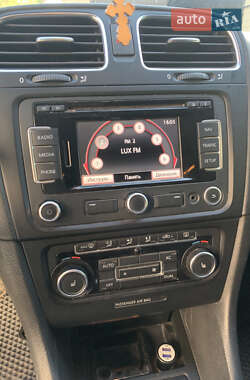 Универсал Volkswagen Golf 2011 в 