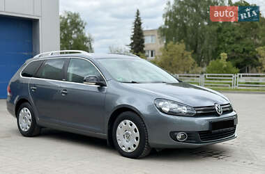 Універсал Volkswagen Golf 2012 в 