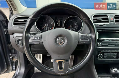Універсал Volkswagen Golf 2012 в 