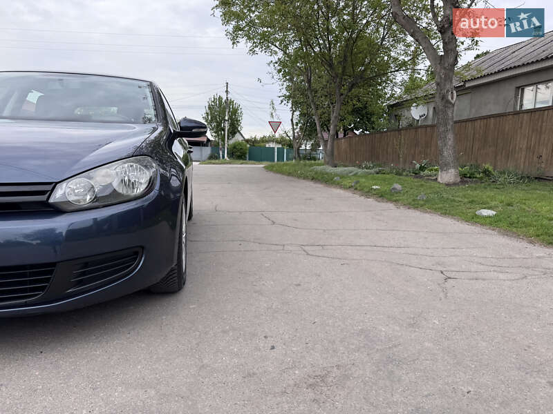 Хэтчбек Volkswagen Golf 2010 в Звенигородке