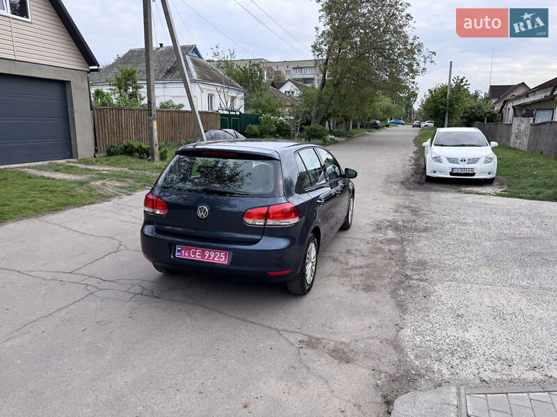 Хэтчбек Volkswagen Golf 2010 в Звенигородке