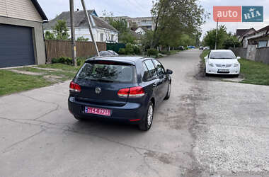 Хетчбек Volkswagen Golf 2010 в 