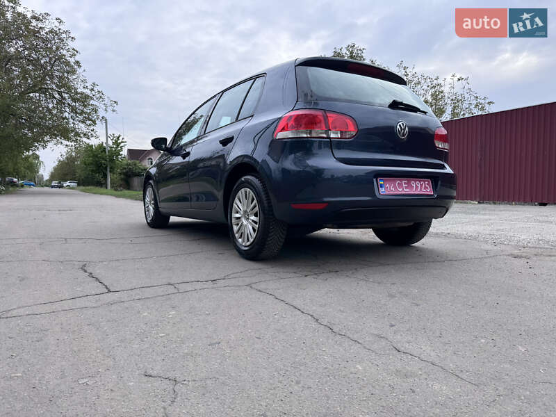 Хэтчбек Volkswagen Golf 2010 в Звенигородке