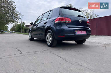 Хетчбек Volkswagen Golf 2010 в 