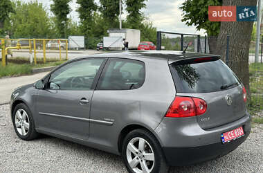 Хэтчбек Volkswagen Golf 2008 в 